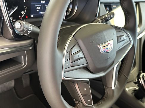 New 2026 Cadillac XT5 Luxury image 20