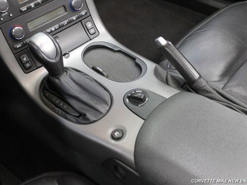 Used 2006 Chevrolet Corvette Convertible image 29