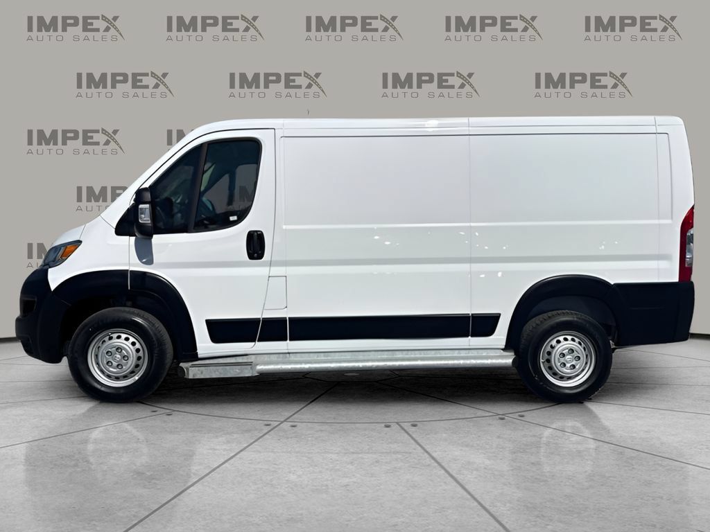 Used 2025 RAM ProMaster 2500 w/ U-Haul Equipment Group FWD image 2