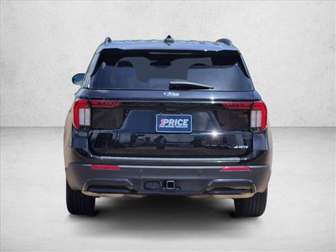 Used 2025 Ford Explorer ST-Line AWD/4WD image 5
