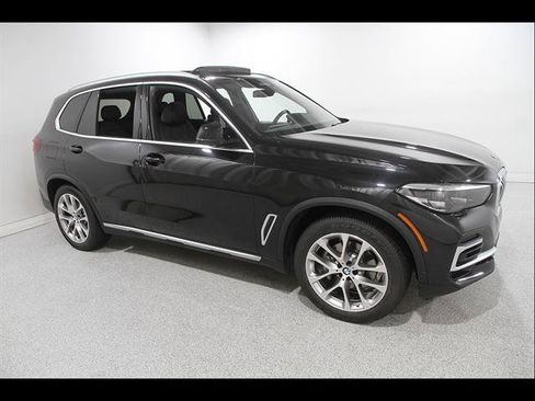 Used 2023 BMW X5 xDrive40i AWD/4WD image 1