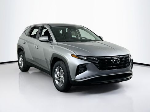 Used 2024 Hyundai Tucson SE AWD/4WD image 3
