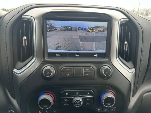 Used 2022 Chevrolet Silverado 1500 LTZ w/ LTZ Premium Package AWD/4WD image 25
