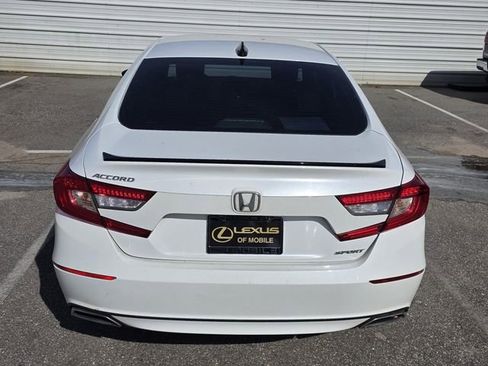 Used 2022 Honda Accord Sport image 3