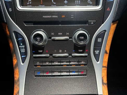Used 2016 Lincoln MKX Reserve w/ Enhanced Security Package FWD image 17