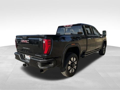 Used 2024 GMC Sierra 2500 Denali w/ Denali Reserve Package AWD/4WD image 3