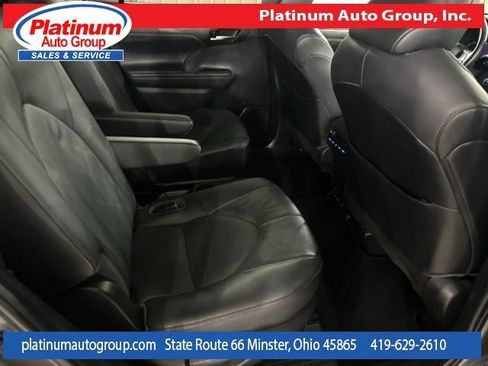 Used 2021 Toyota Highlander Platinum image 47