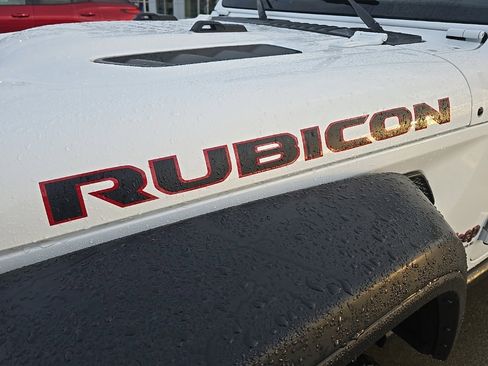 Used 2024 Jeep Wrangler Unlimited Rubicon image 31