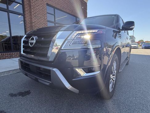 Used 2022 Nissan Armada SL w/ Cargo Package AWD/4WD image 10