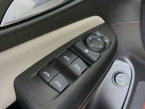 Used 2024 Buick Envista Avenir image 21