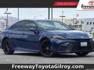 Used 2025 Toyota Camry SE FWD video 1