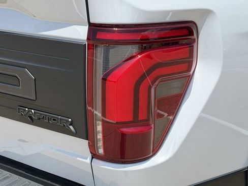 Used 2025 Ford F150 Raptor AWD/4WD image 7