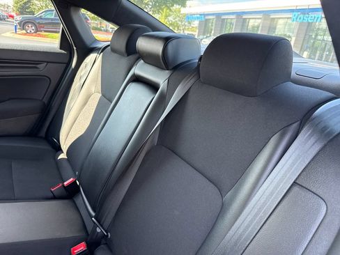 Certified 2025 Honda Civic Sport image 18