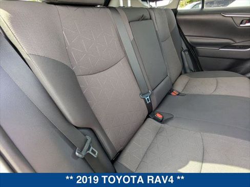 Used 2019 Toyota RAV4 XLE FWD image 22