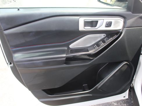 Used 2023 Ford Explorer ST w/ Equipment Group 401A AWD/4WD image 22