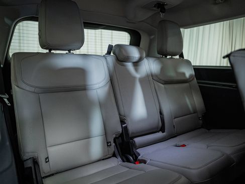 Used 2025 Ford Expedition Max Active RWD image 40
