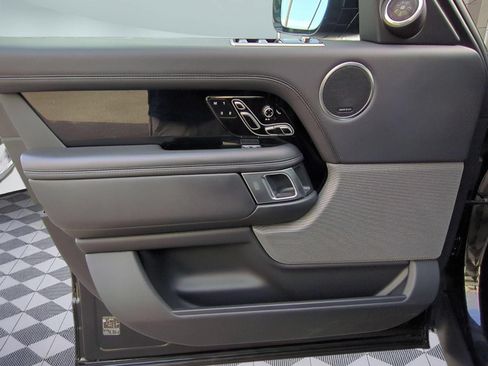 Used 2019 Land Rover Range Rover Supercharged AWD/4WD image 11