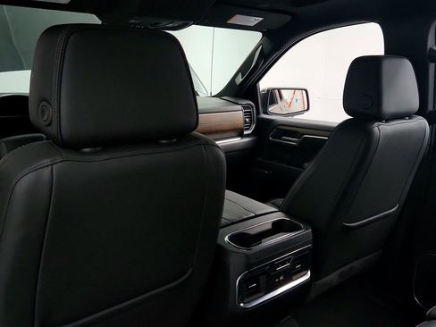 Used 2023 Chevrolet Silverado 1500 High Country AWD/4WD image 24