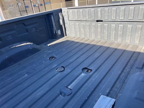 Used 2021 GMC Sierra 2500 AT4 w/ AT4 Premium Plus Package image 8