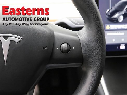 Used 2019 Tesla Model 3 Long Range image 16