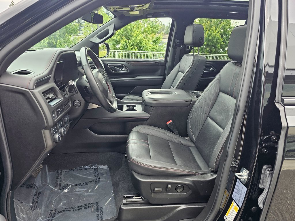Used 2024 Chevrolet Tahoe RST w/ Luxury Package AWD/4WD image 23