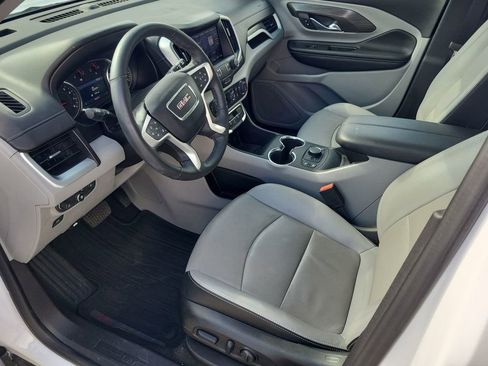 Used 2024 GMC Terrain SLT FWD image 13