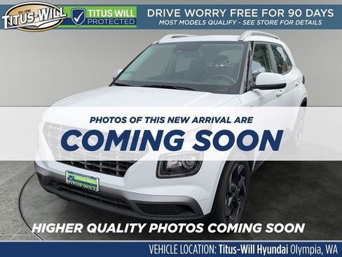 Used 2025 Hyundai Venue SEL FWD image 2