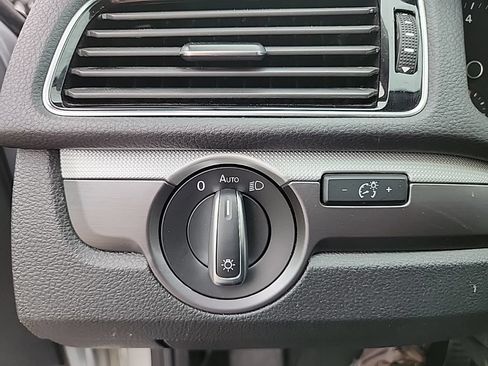Used 2018 Volkswagen Passat 2.0T R-Line FWD image 20