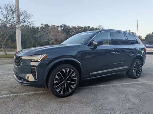 New 2026 Volvo XC90 B6 Ultra w/ Protection Package image 2