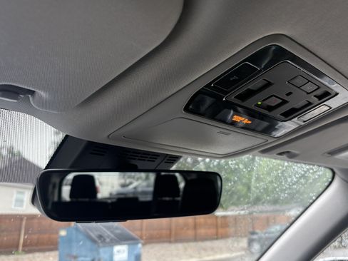 Used 2025 Toyota Grand Highlander AWD image 28