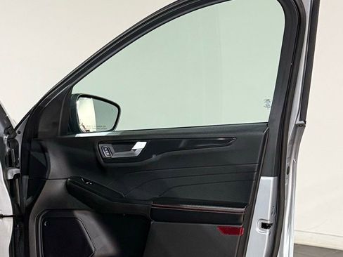 Used 2023 Ford Escape ST-Line image 45