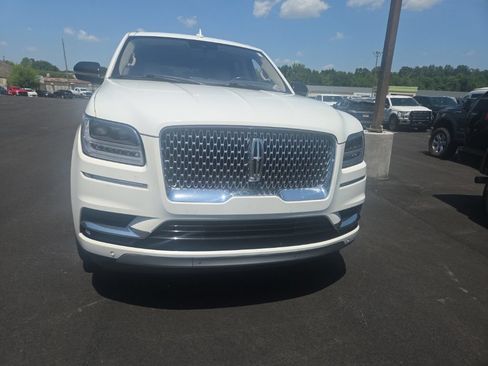 Used 2020 Lincoln Navigator Reserve w/ Luxury Package AWD/4WD image 2