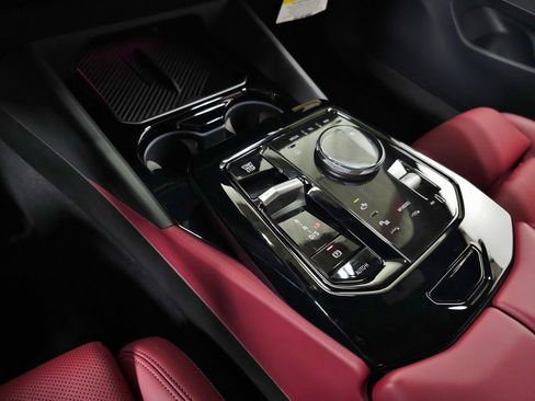 Certified 2025 BMW 530i xDrive w/ M Sport Package image 37