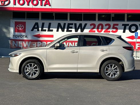 Used 2024 MAZDA CX-5 AWD 2.5 S w/ Select Package image 2