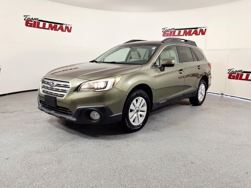 Used 2015 Subaru Outback 2.5i Premium AWD/4WD image 3