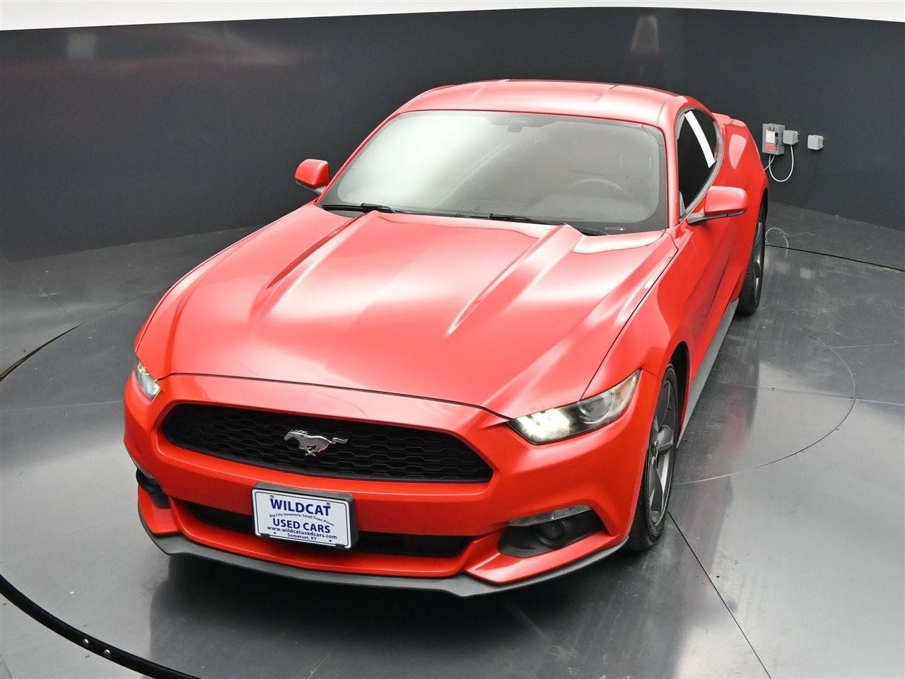 Used 2015 Ford Mustang Coupe w/ Equipment Group 051A RWD image 19