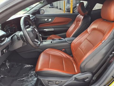 Used 2024 Ford Mustang GT Premium RWD image 17