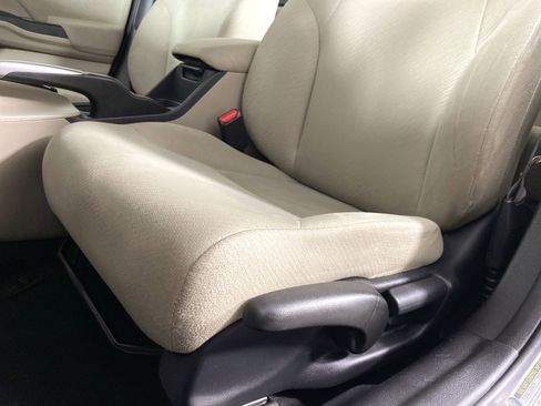 Used 2013 Honda Civic LX image 13