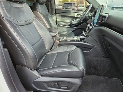 Used 2021 Ford Explorer ST w/ Equipment Group 401A image 33