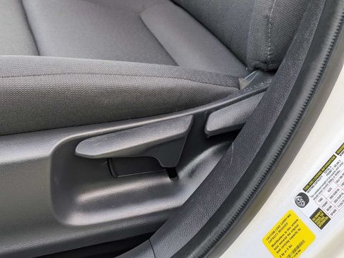 Used 2025 Toyota Corolla LE FWD image 19