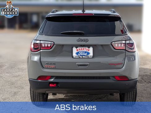 Used 2023 Jeep Compass Trailhawk AWD/4WD image 6