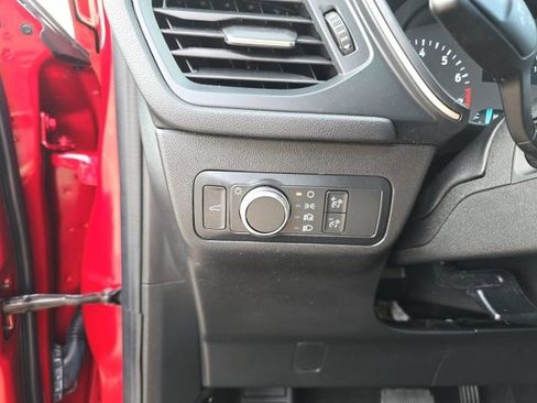 Certified 2022 Ford Escape SE w/ SE Sport Appearance Package image 23