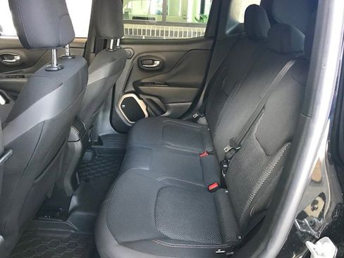 Used 2016 Jeep Renegade 75th Anniversary FWD image 7