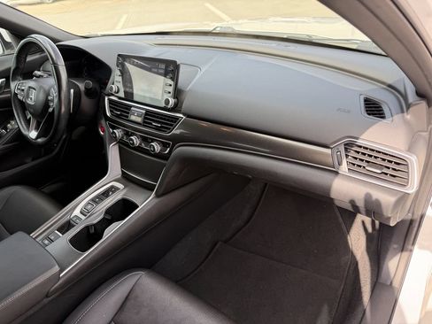 Used 2020 Honda Accord Sport image 24