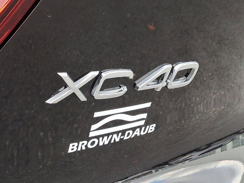 New 2026 Volvo XC40 B5 Plus w/ Protection Package Premier image 23