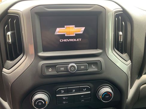 Used 2022 Chevrolet Silverado 2500 Custom w/ Custom Value Package AWD/4WD image 25