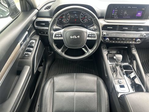 Used 2022 Kia Telluride EX w/ EX Premium Package FWD image 17