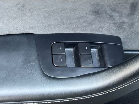 Used 2023 Tesla Model Y Long Range image 16