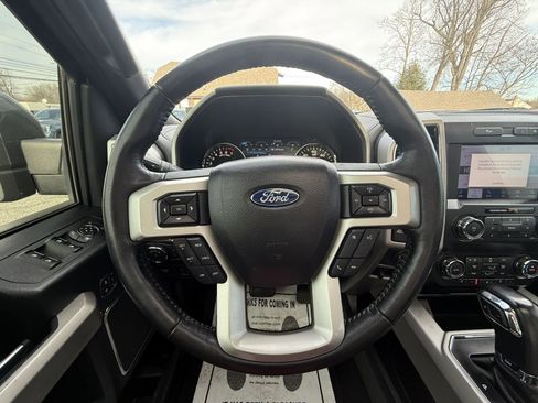 Used 2019 Ford F150 Lariat image 13
