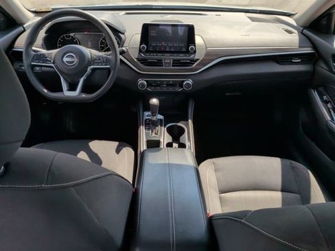 Used 2023 Nissan Altima 2.5 SV FWD image 25